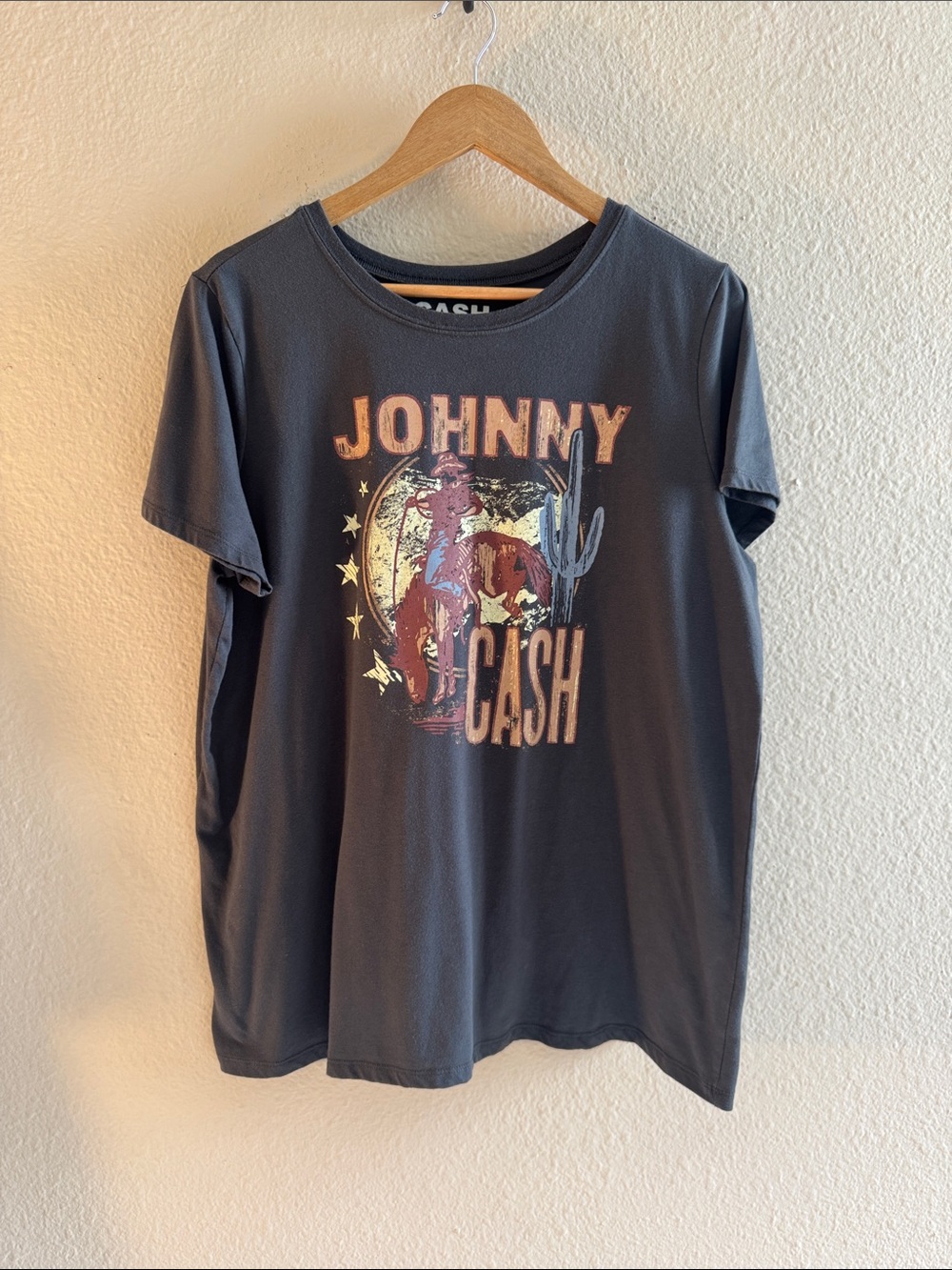 Torrid Women’s Johnny Cash Graphic Tee, Size 2